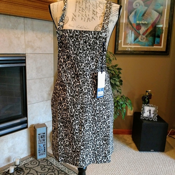 Leopard Print Bib Dress NWT! - Picture 7 of 16